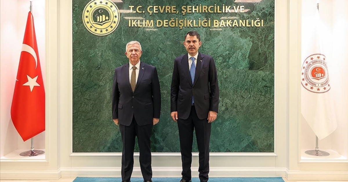 Bakan Kurum, Ankara Büyükşehir Belediye Başkanı Yavaşı kabul etti