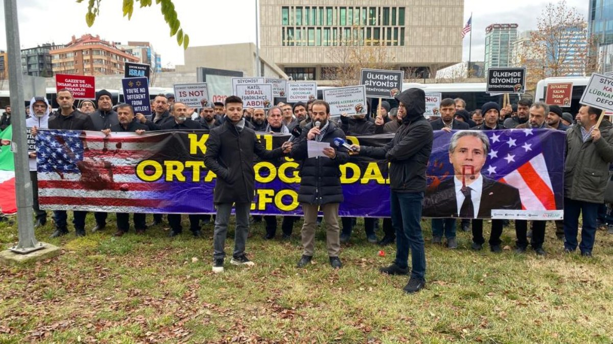 ABD Büyükelçiliği önünde Blinken’a Filistin protestosu
