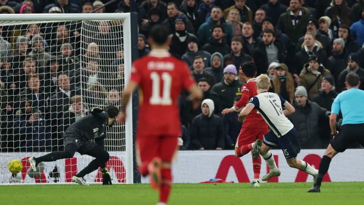 Tottenham yarı final ilk maçında Liverpool’u yendi